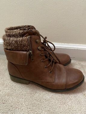 Mudd | Heathered Sweater Cuff Brown Ankle Boots